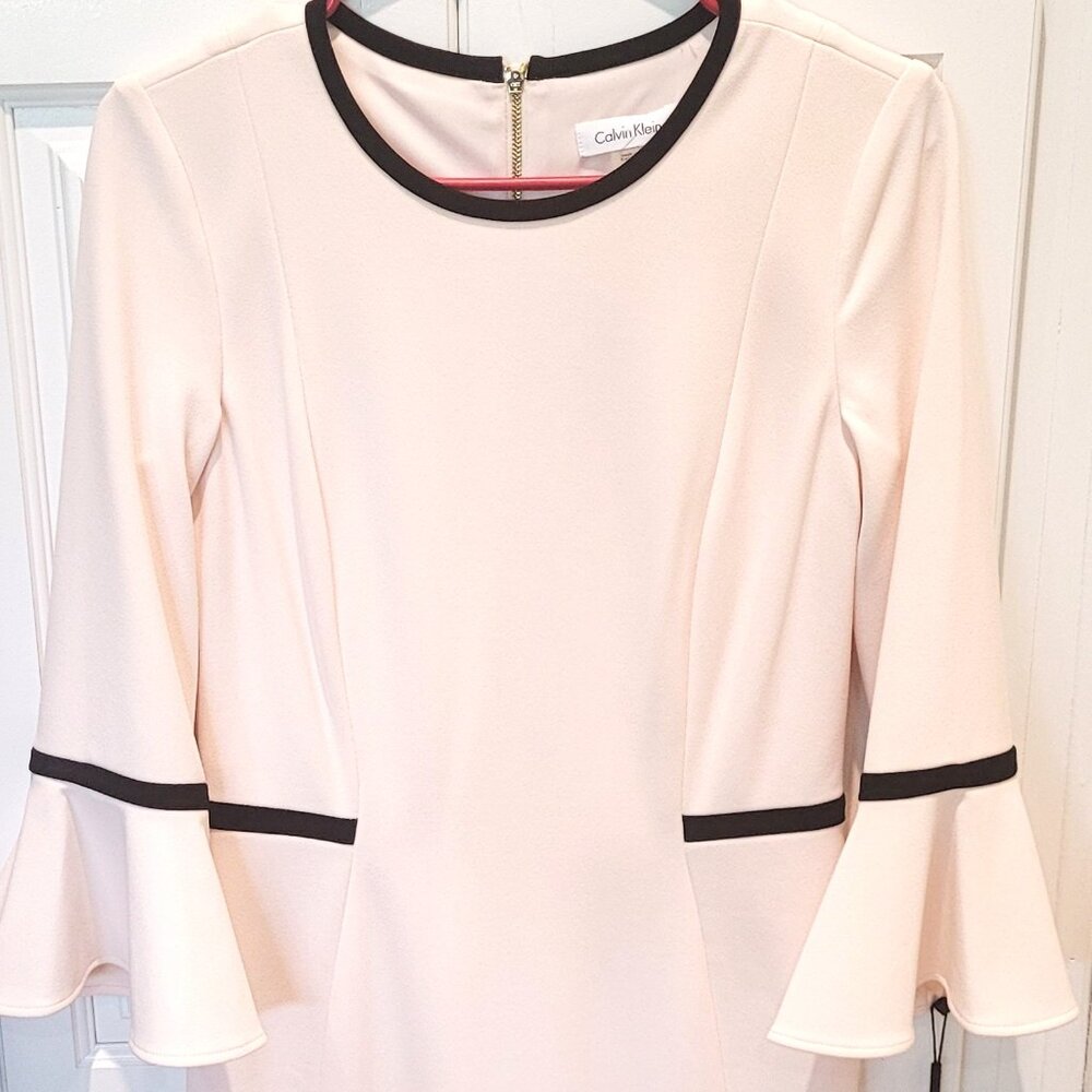 Calvin Klein Dress New With Tags 4 Retail $134.00